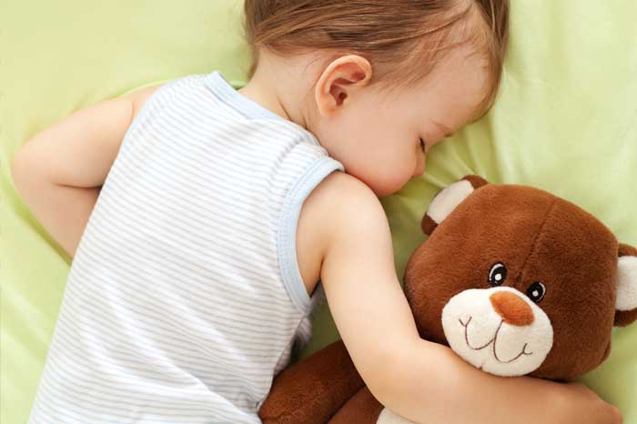 Sleep ideas for toddlers that work! I know you're exhausted, and you probably feel like you've tried everything, but don't give up Mama! Try these these 11 ways to help toddlers sleep through the night.