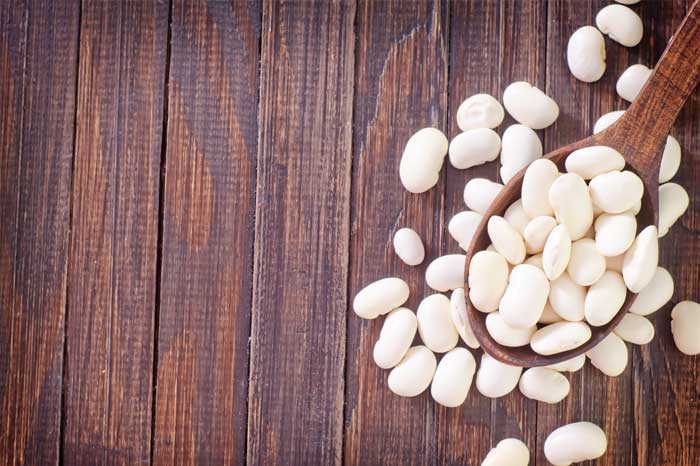 Cooking beans from scratch is one of the most popular ways to save money on groceries, but does it really help you grocery shop on a budget? Today, I’m putting it to the test! Is it worth it to cook dry beans from scratch? How much does a can of beans cost compared to cooking dried beans from scratch? Join me to find out!